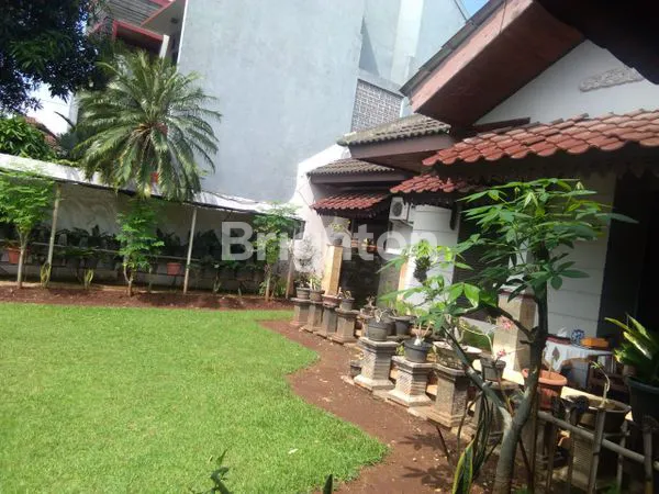 image RUMAH MEWAH CUANTIK JAKAPERMAI (2)