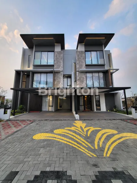 image VASTU V9 RUMAH 3 LANTAI MEWAH JGC TOWNHOUSE CLUSTER JAKARTA GARDEN CITY (1)