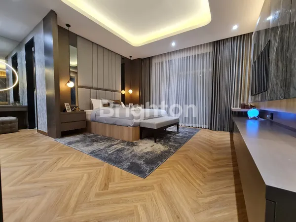 image VASTU V9 RUMAH 3 LANTAI MEWAH JGC TOWNHOUSE CLUSTER JAKARTA GARDEN CITY (8)