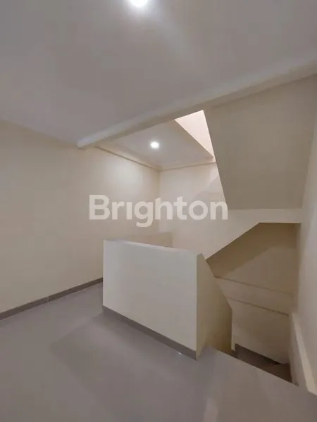 image RUMAH TANJUNG DUREN BARU 3 LT JALAN MANGGIS , JAKARTA BARAT  (3)