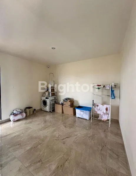 image RUMAH MEWAH SIAP HUNI (3)