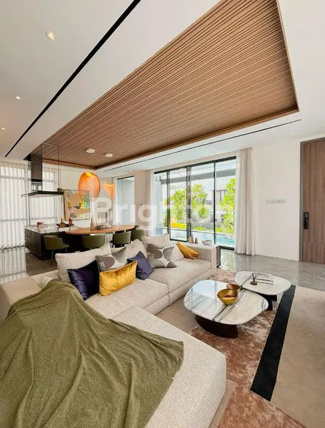 image HUNIAN EXCLUSIVE LUX WITH HOME LIFT 3 LANTAI GRAND WISATA  (3)