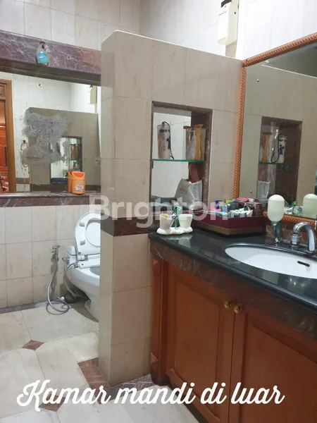 image RUMAH DI GALAXI BUMI PERMAI ARAYA SURABAYA (4)