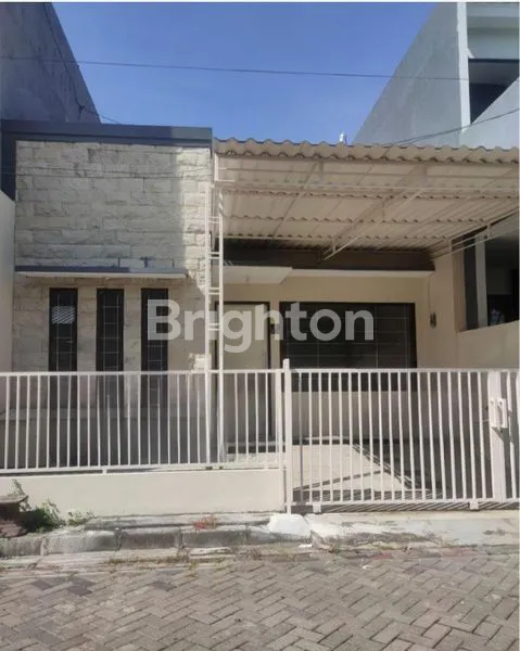 image RUMAH MINIMALIS 1 LANTAI, BARU RENOV, LINGKUNGAN ASRI, SELANGKAH KE PAKUWON CITY MALL, DDEKAT KE ITS DAN GALAXY MALL, GRIYA ASRI (2)