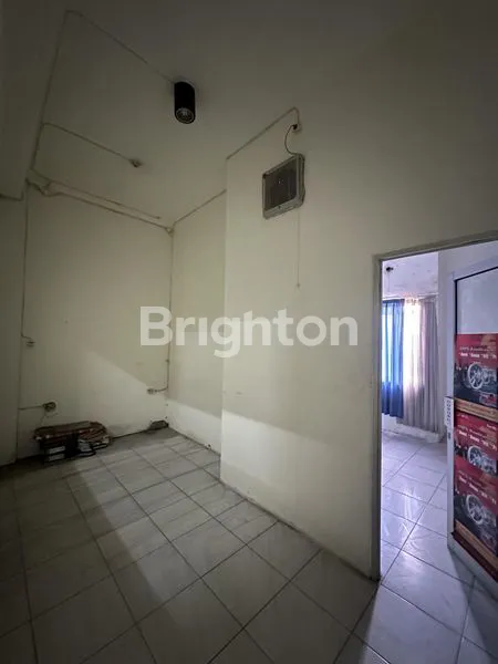 image RUKO 3 LANTAI DAERAH STRATEGIS HONGGOWONGSO SOLO (6)