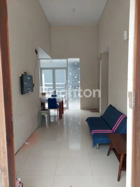 image RUMAH DIJUAL ATAU DISEWAKAN DALAM KOMPLEK PERUMAHAN DI GAMPING DEKAT RENCANA EXIT TOLL DI AMBARKETAWANG, GAMPING, YOGYAKARTA (2)