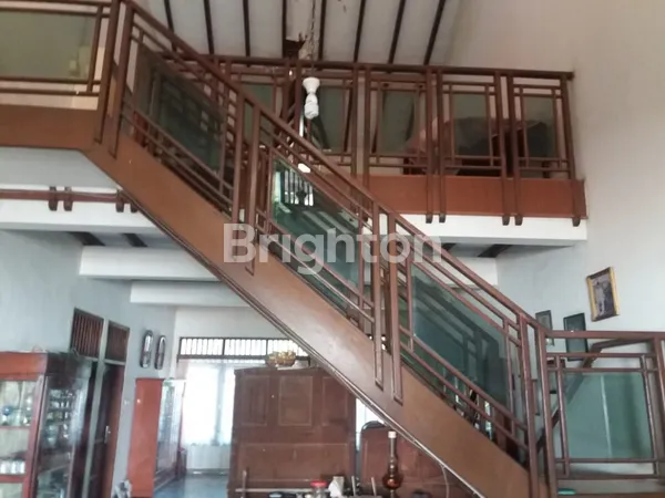 image RUMAH STRATEGIS KERTAJAYA INDAH DEKAT TENGAH KOTA SBY MERR GALAXYMALL PAKUWON CITY UNAIR MULYOSARI DHARMAHUSADA (5)