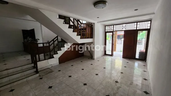 image RUMAH 2½ LT SIAP HUNI (5)