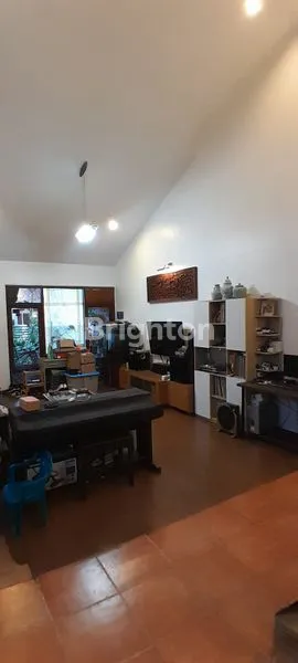 image RUMAH ASRI PURI INDAH KEMBANGAN (4)