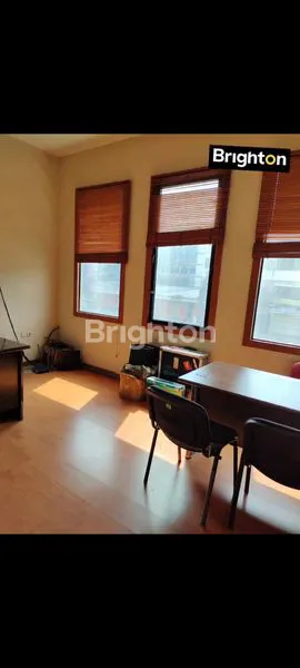 image RUKO EMPAT LANTAI SIAP HUNI, DEKAT CIDENG (3)