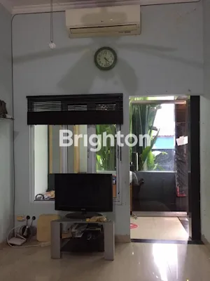 image RUMAH FULL FURNISH 2 LANTAI DI DENPASAR (5)