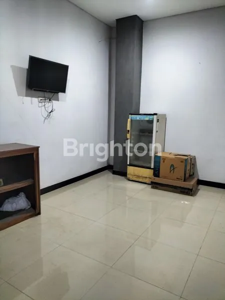 image RUMAH KOST BISA BUAT KANTOR 3 LANTAI DI TENGAH KOTA SIDOARJO (6)