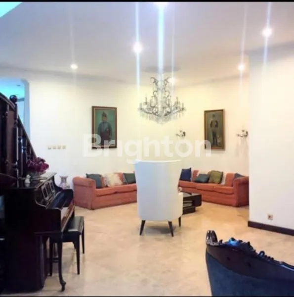 image RUMAH NYAMAN DI JL. KAYU PUTIH RAYA, VILLA TANAH MAS, JAKARTA TIMUR – IDEAL UNTUK TEMPAT USAHA!  (8)