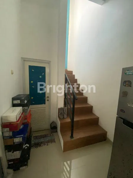 image RUMAH DESAIN LOFT 2 LANTAI DI DALAM PERUMAHAAN DI CINERE (5)