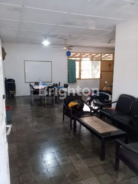 image RUMAH YANG LUAS SERTA ASRI SEJUK DAN NYAMAN D (3)