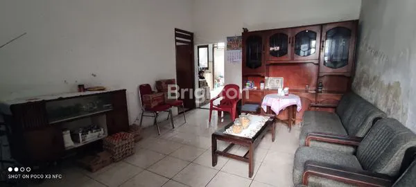 image RUMAH STRATEGIS DI PUSAT KOTA DAN PASAR KEDIRI (1)