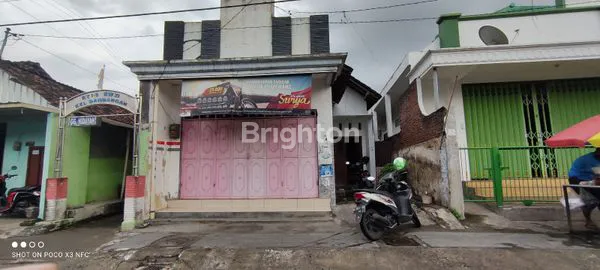 image RUMAH STRATEGIS DI PUSAT KOTA DAN PASAR KEDIRI (3)