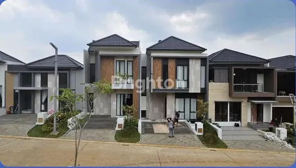 image RUMAH MEWAH DENGAN VIEW GOLF DI SENTUL BOGOR (1)