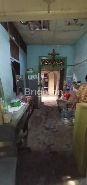 image TURUN HARGA, DRASTIS, RUMAH LAMA TAMBANGBOYO SURABAYA TIMUR, NOL JALAN RAMAI PADAT PENDUDUK, BISA UNTUK USAHA (6)
