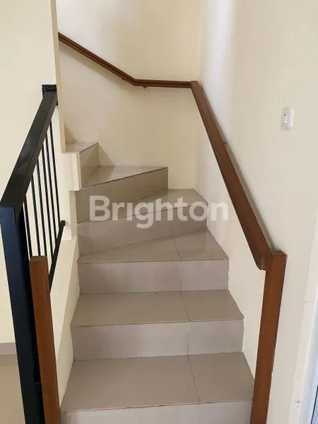 image RUMAH STRATEGIS DEKAT BINTARO 9 TANGERANG SELATAN (2)