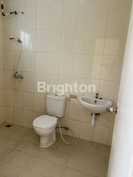 image RUMAH STRATEGIS DEKAT BINTARO 9 TANGERANG SELATAN (4)