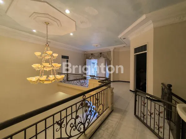 image RUMAH SIAP HUNI, SANGAT TERAWAT, MEWAH (5)