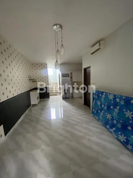 image RUMAH 2 LANTAI DI AREA RENON DENPASAR (3)