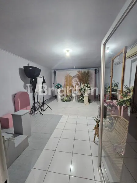 image RUKO FLUORITE HADAP JALAN  (3)