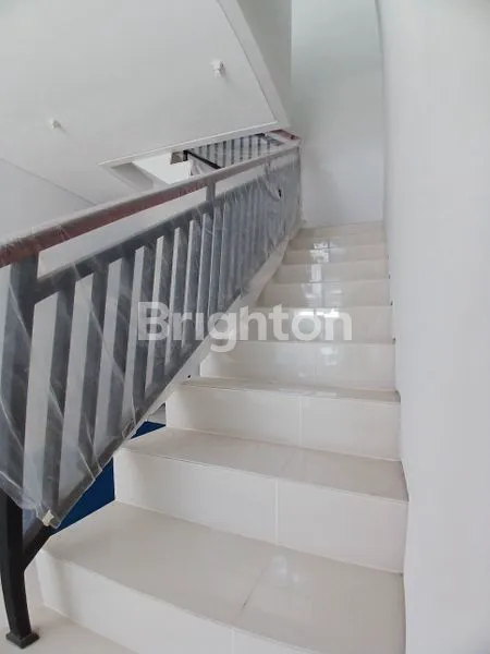 image RUKO NOL JALAN STRATEGIS KOMERSIL 2 LANTAI DI SAWOJAJAR MALANG (2)