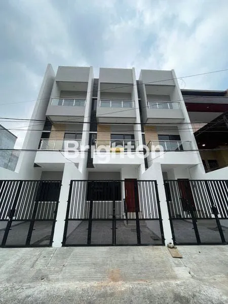 RUMAH KANTOR BARU  KAVLING POLRI JELAMBAR LOKASI PREMIUM GROGOL PETAMBURAN JAKARTA BARAT