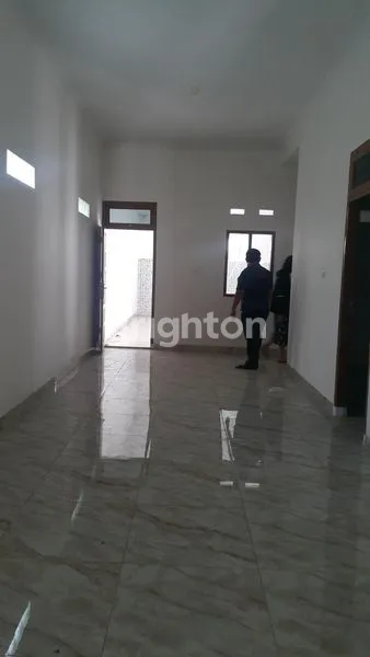 image RUMAH BARU MINIMALIS SIAP HUNI (3)
