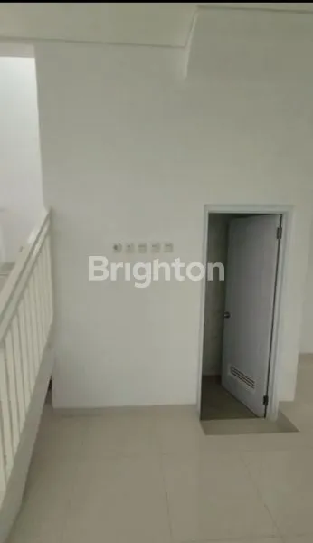 image RUMAH MUNGIL  2 LANTAI SIAP HUNI DEKAT STASIUN SUDIMARA (6)