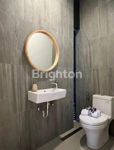 image RUMAH NUANSA RESORT 2 LANTAI ROYAL RESIDENCE WIYUNG, SURABAYA BARAT (8)