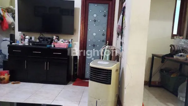 image RUMAH 2 LANTAI SIAP HUNI TENGAH KOTA SIDOARJO (7)