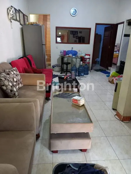 image RUMAH 2 LANTAI SIAP HUNI TENGAH KOTA SIDOARJO (2)