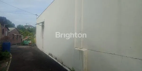 image VIEW BANDARA DAN LAUT LOKASI TENGAH KOTA (3)