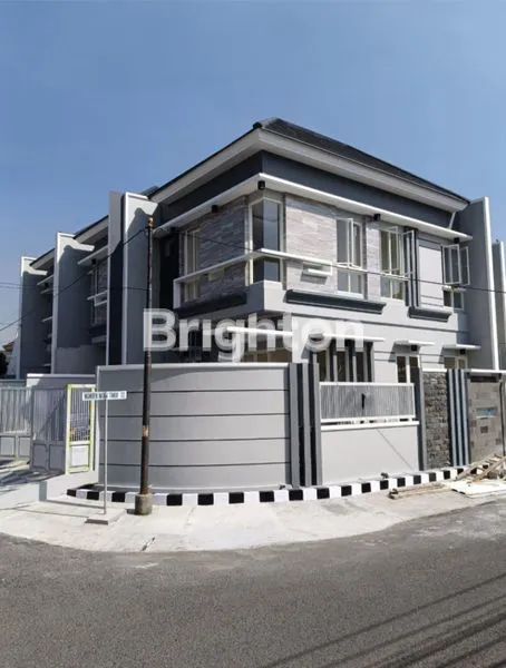 image JUAL RUMAH 2LANTAI BARU GRESS NGINDEN INTAN (1)