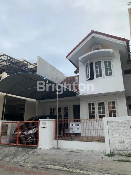 image RUMAH VILLA VALENSIA SUPER STRATEGIS (1)