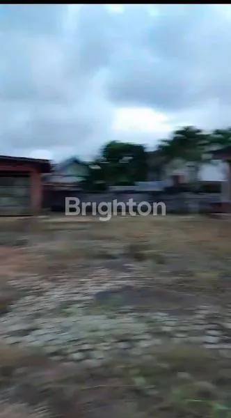 image GUDANG STRATEGIS DI POROS JALAN BESAR KAWASAN BATAKAN  (3)