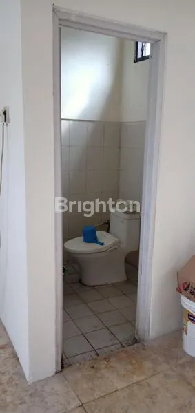 image RUMAH 1 LANTAI POJOK DGN ROW MOBIL LUAS DILINGKUNGAN NYAMAN STRATEGIS DEKAT KOTATRUST RESIDENCE (6)