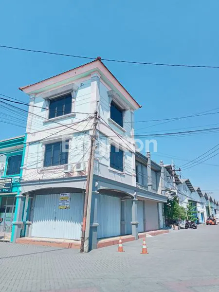 RUKO 2 LANTAI SIAP PAKAI POSISI DI HOOK,KOMPLEK PERGUDANGAN