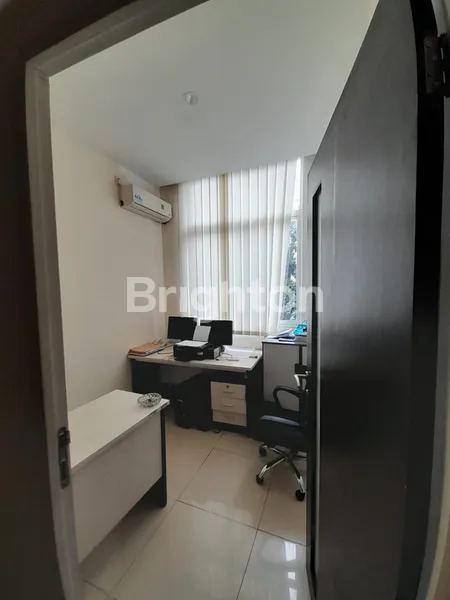 image RUKO RAPI SIAP PAKAI STRATEGIS DI GRAND GALAXY BEKASI 3 LT (5)