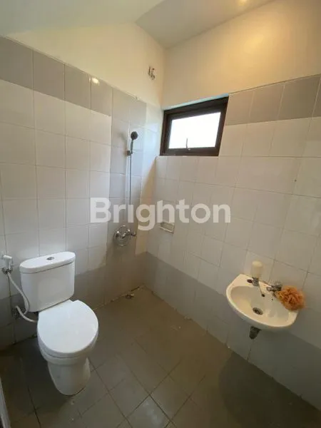 image RUMAH DI SERENADE LAKE GADING SERPONG (4)