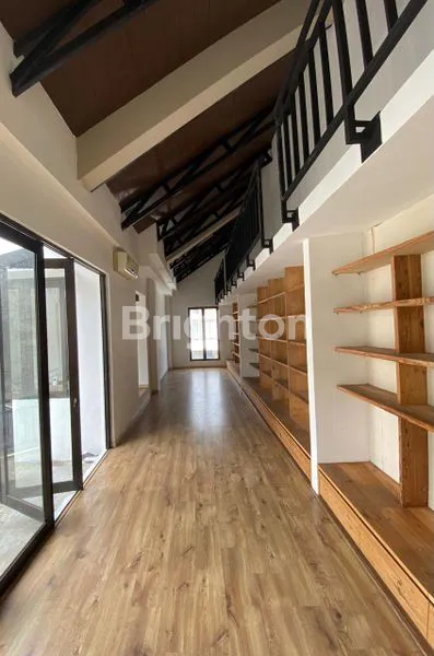 image RUMAH DI SERENADE LAKE GADING SERPONG (5)