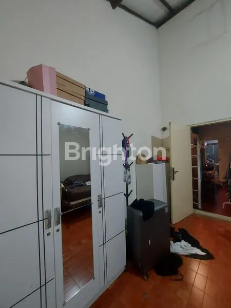 image RUMAH KOMPLEK PERUM PT HII (4)