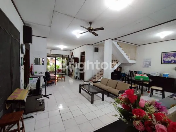 Gambar Property SEMOLOWARU RUMAH SIAP HUNI  COCOK UNTUK KOST DEKAT MERR, UNTAG, UNITOMO, , DLL LT 330 LB 115KT 5+1  KM 2+1DIMENSI 10X33LISTRIK 4400SHMHADAP UTARA