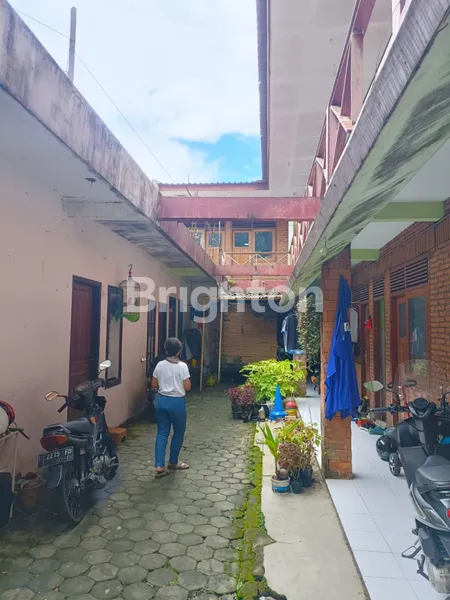 image PROPERTI MURAH STRATEGIS DI 0 JALAN RAYA MALANG BATU COCOK DIJADIKAN HOTEL CAFE DAN RUMAH KOST (2)