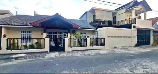 image RUMAH CANTIK DAN LUAS (1)