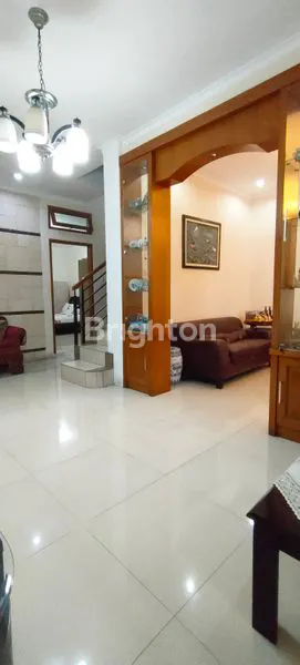 image RUMAH SIAP HUNI SANGAT TERAWAT DI DALAM KOMPLEK BOJONG KONENG CIKUTRA BANDUNG (3)