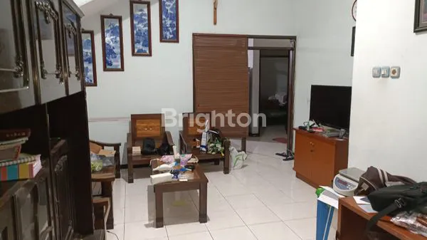 image 2 LANTAI BAGUS SIAP HUNI KOMPLEKS PERUMAHAN MANYAR TOMPOTIKA. DEKAT KERTAJAYA NGAGEL NGINDEN KAMPUS ITS UNAIR (4)